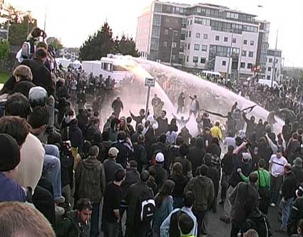 Watercannon at the Ashtown gate